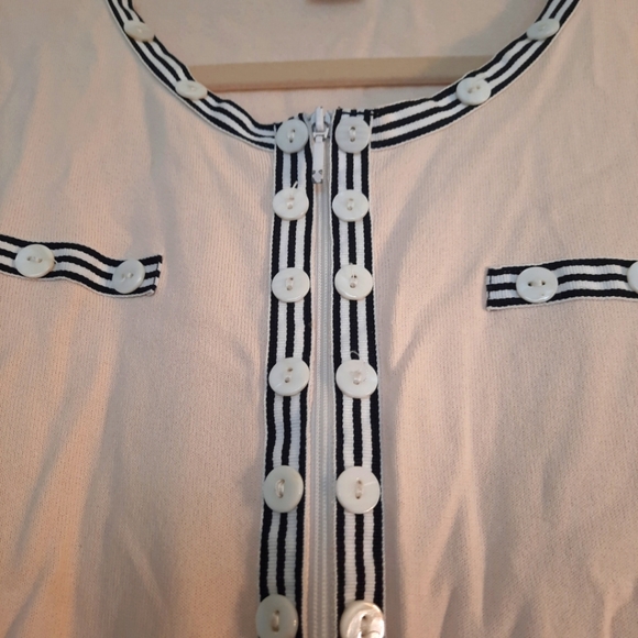 Cardigan - Picture 3 of 5